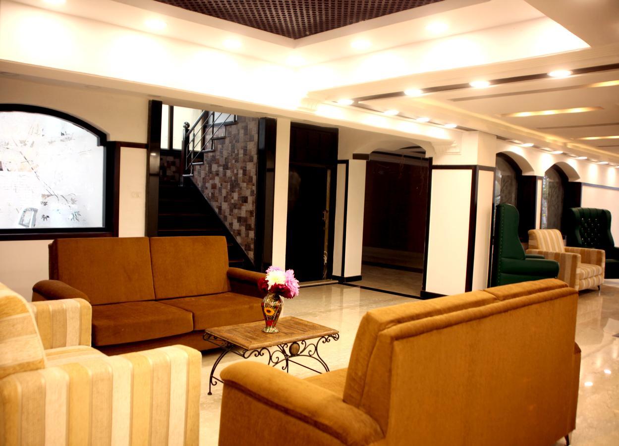 Hotel New Park At Dal Lake Srinagar  Exterior photo