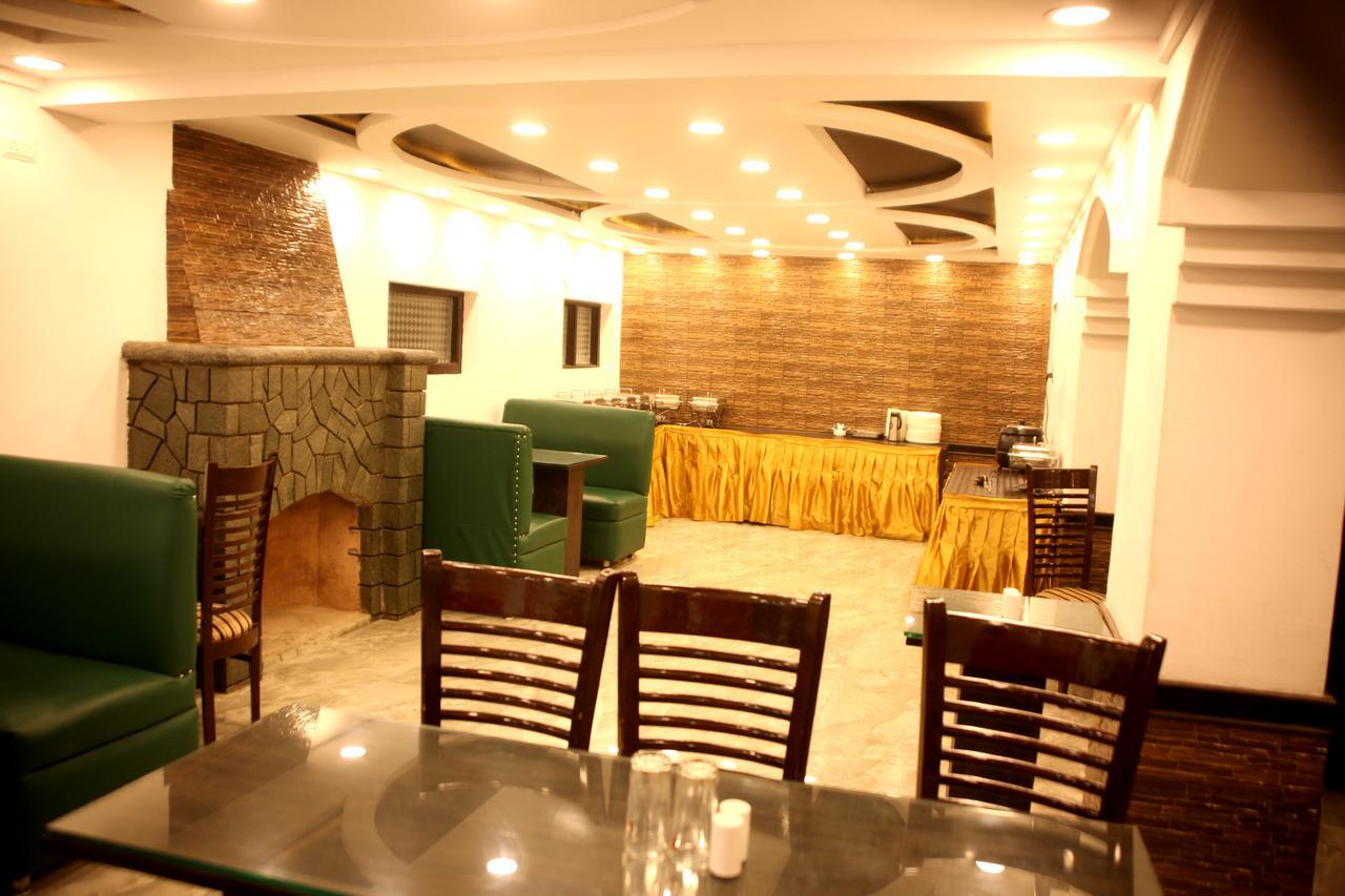 Hotel New Park At Dal Lake Srinagar  Exterior photo